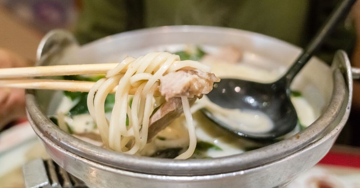 The Right Way to Eat Ramen